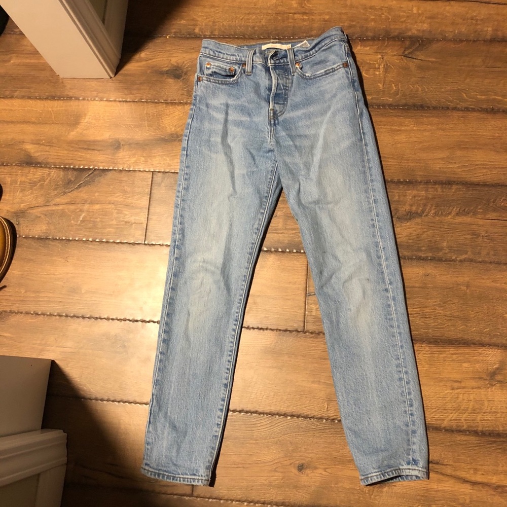 Levi’s wedgie fit jeans